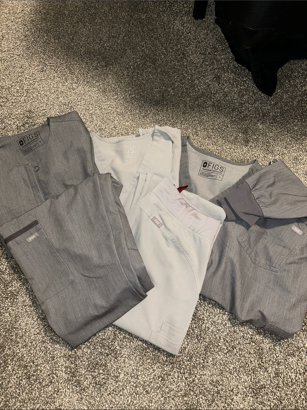 Womens Mixed FIGS Scrub Set. All size S, 2 joggers, 1 straight pant